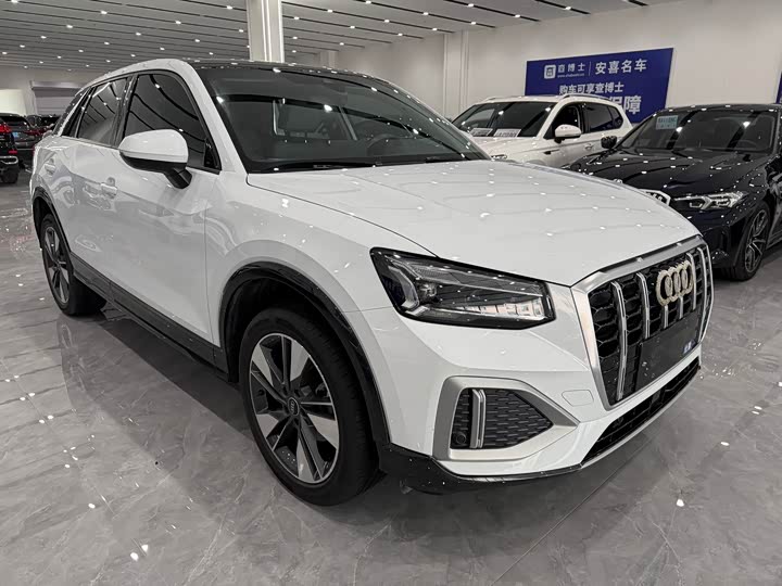 Audi Q2L, 2022 — фото 3 из 9