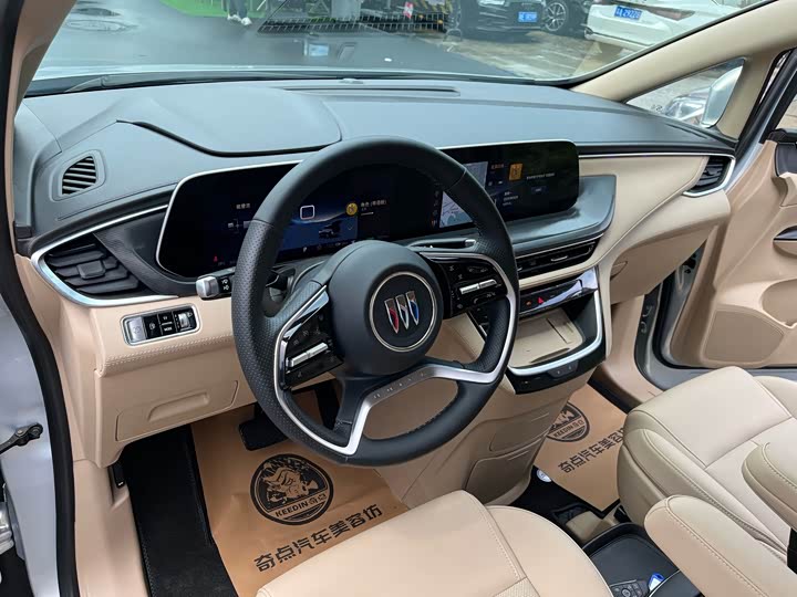 Buick GL8 Hybrid, 2025 — фото 9 из 9