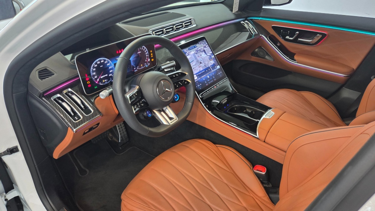 Mercedes-Benz E-Class, 2025 — фото 11 из 12