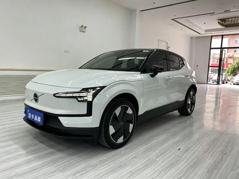 Volvo EX30, 2024 — купить в Брянске под ключ