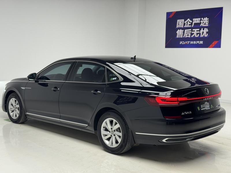Volkswagen Passat Hybrid, 2022 — фото 5 из 12