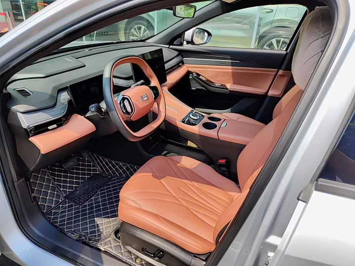 Geely Galaxy L6, 2025 — фото 7 из 9