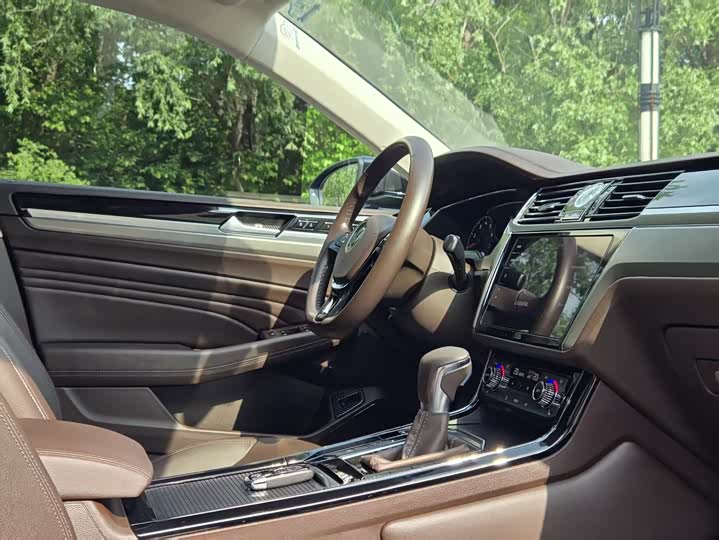 Volkswagen Phideon, 2021 — фото 6 из 9