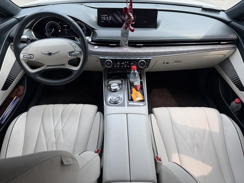 Genesis G80 EV, 2023 — фото 7 из 12