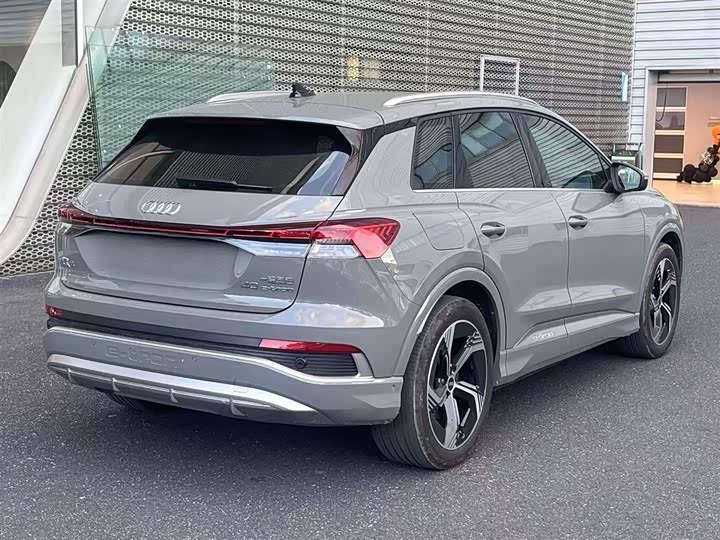 Audi Q4 e-tron, 2024 — фото 5 из 9