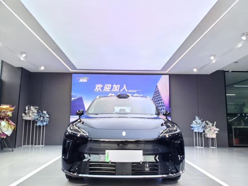 Shangjie (Huawei × SAIC) H5, 2025 — фото 2 из 9