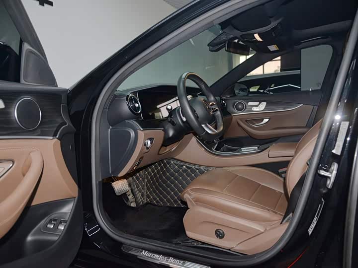 Mercedes-Benz E-Class Hybrid, 2022 — фото 9 из 9