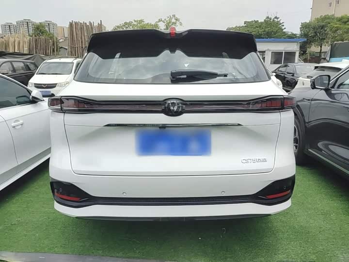 Changan CS75 Plus, 2026 — фото 6 из 9
