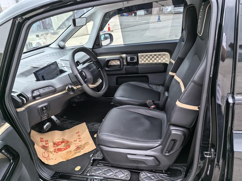 Baojun KiWi EV, 2021 — фото 10 из 12