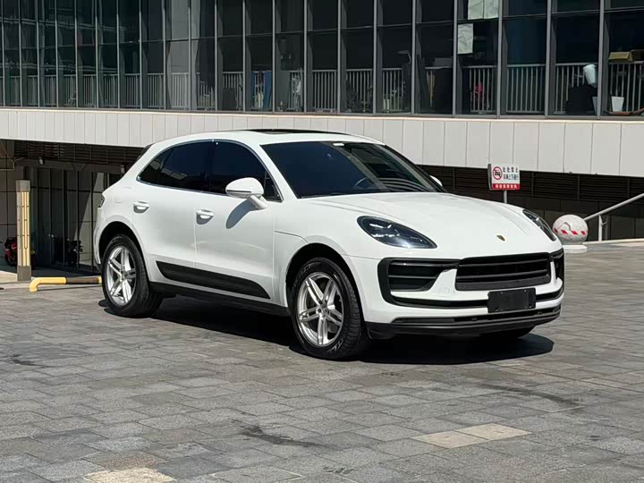 Porsche Macan, 2022 — фото 3 из 9
