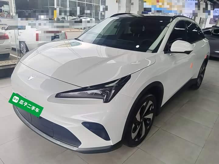 BAIC Arcfox Alpha T5, 2025 — фото 2 из 9
