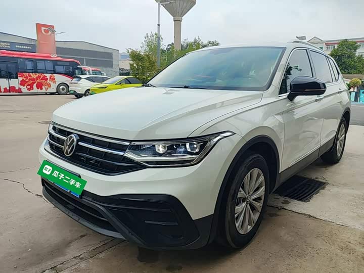 Volkswagen Tiguan L Pro, 2024 — купить в Смоленске под ключ