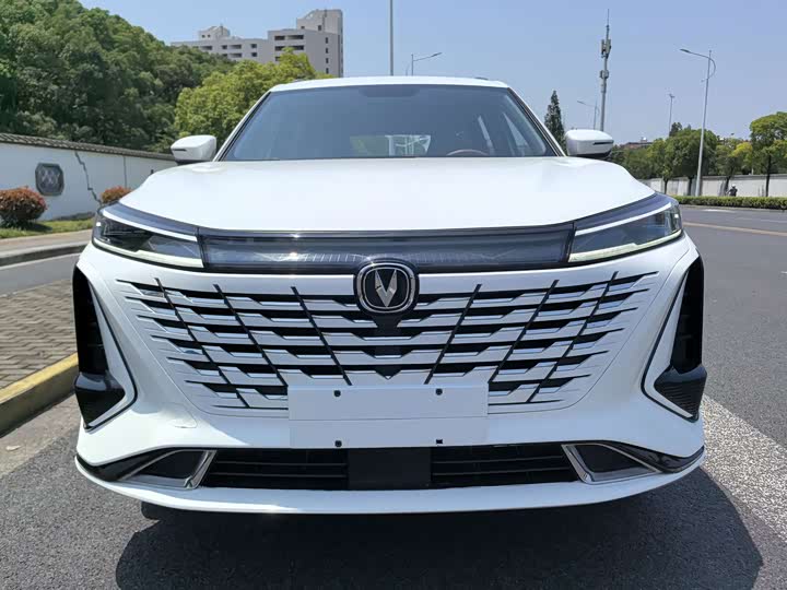 Changan CS75 Plus, 2023 — фото 2 из 9