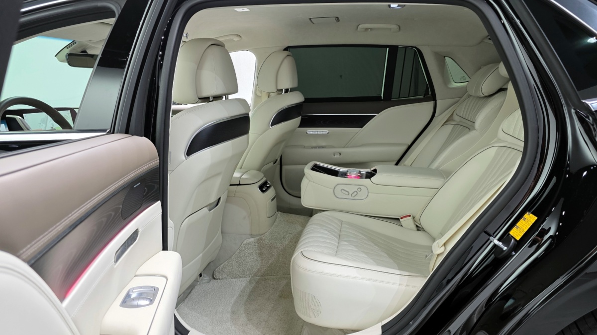 Genesis G90, 2023 — фото 12 из 12