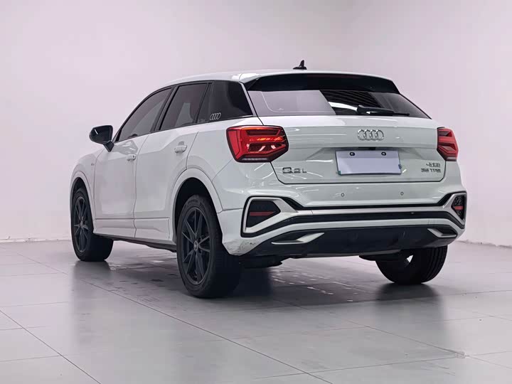 Audi Q2L, 2021 — фото 4 из 9