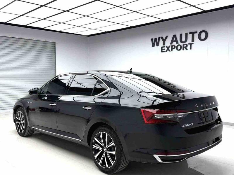 Skoda Superb, 2024 — фото 3 из 9