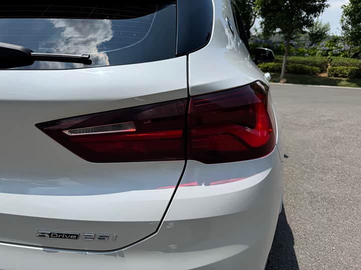 BMW X2, 2022 — фото 7 из 9