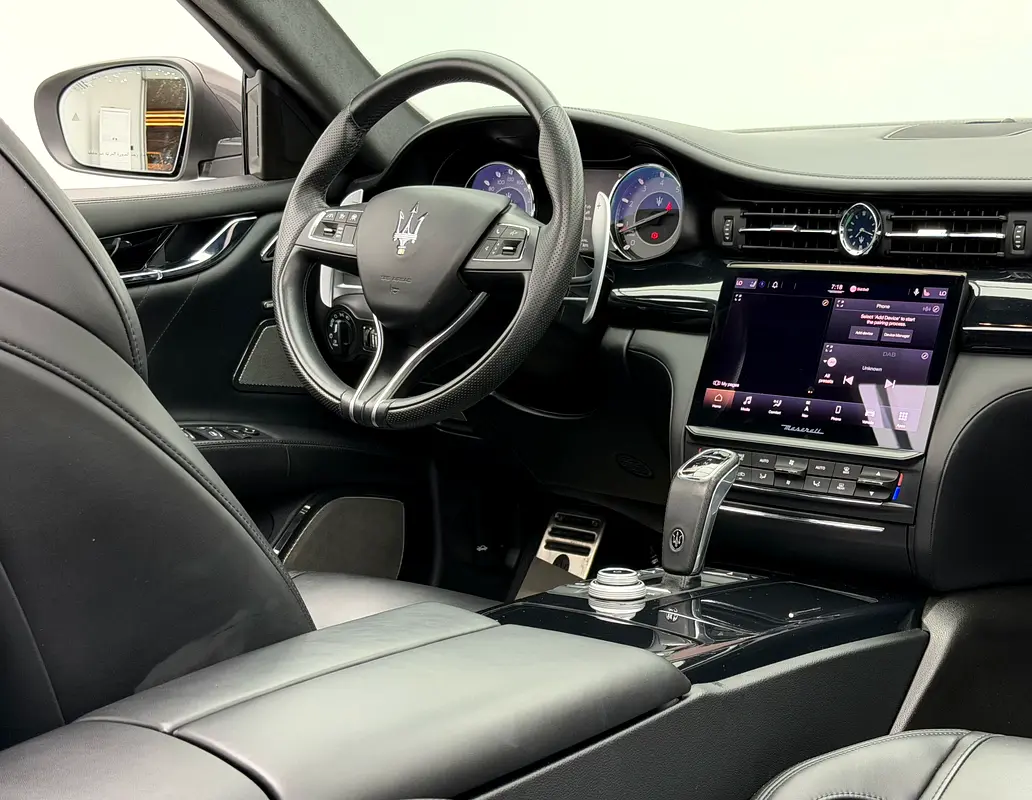 Maserati Quattroporte, 2022 — фото 10 из 10