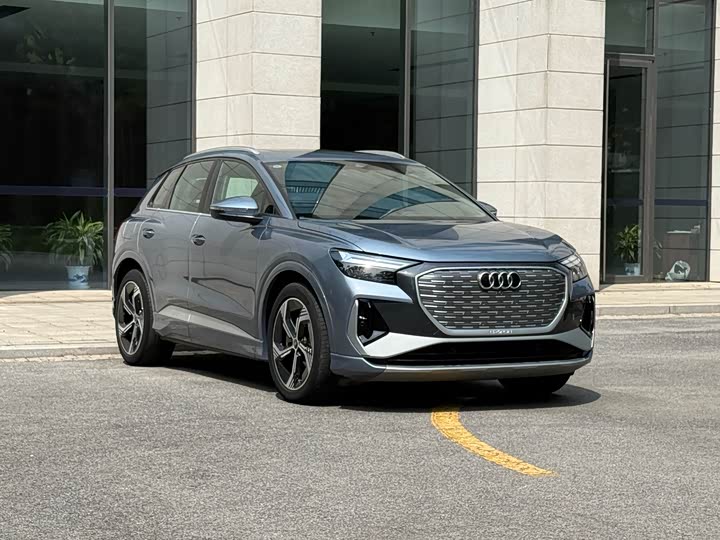 Audi Q4 e-tron, 2024 — фото 3 из 9