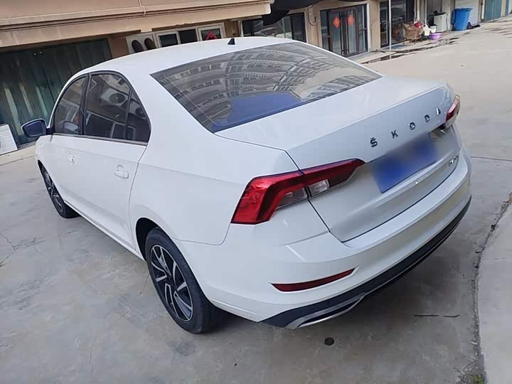 Skoda Rapid, 2022 — фото 5 из 9