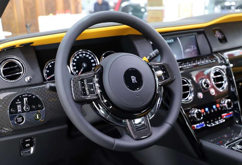 Rolls-Royce Cullinan, 2022 — фото 10 из 12