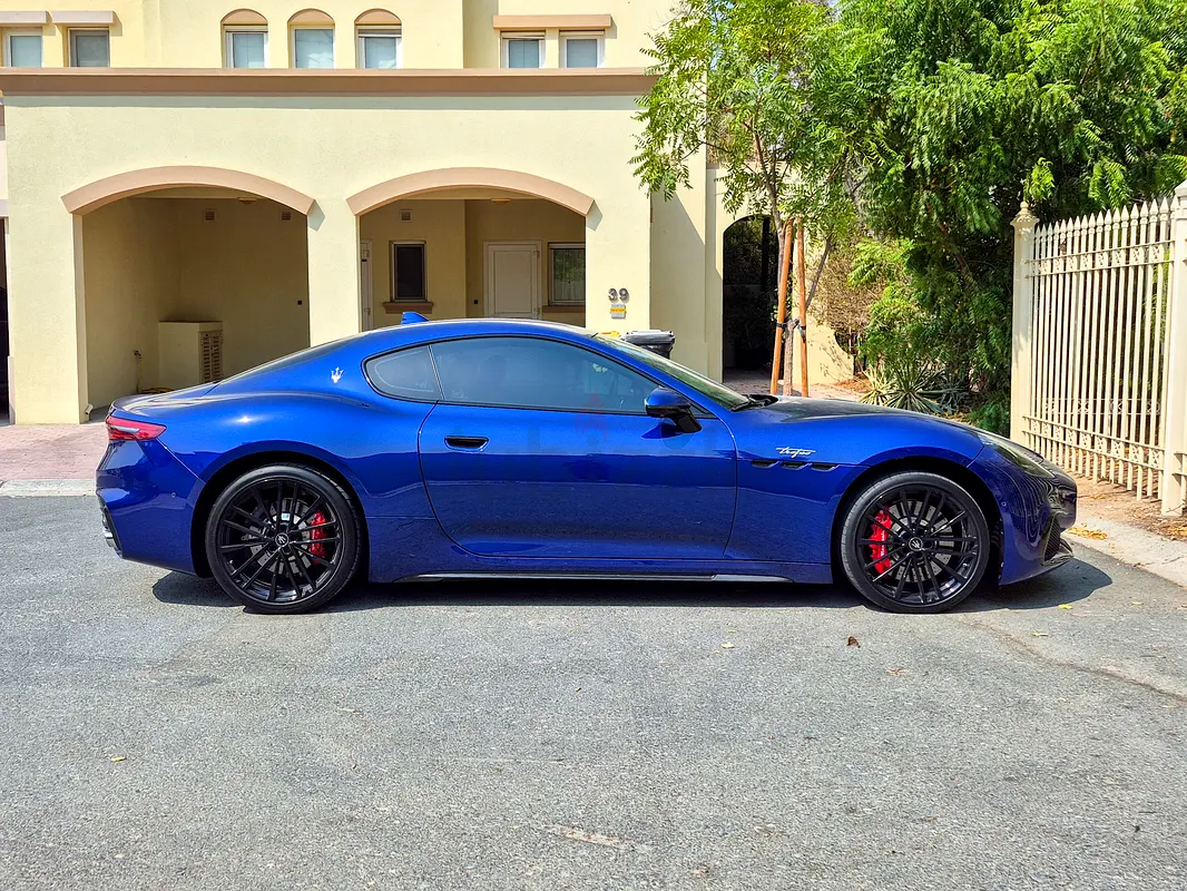 Maserati GranTurismo, 2024 — фото 4 из 10