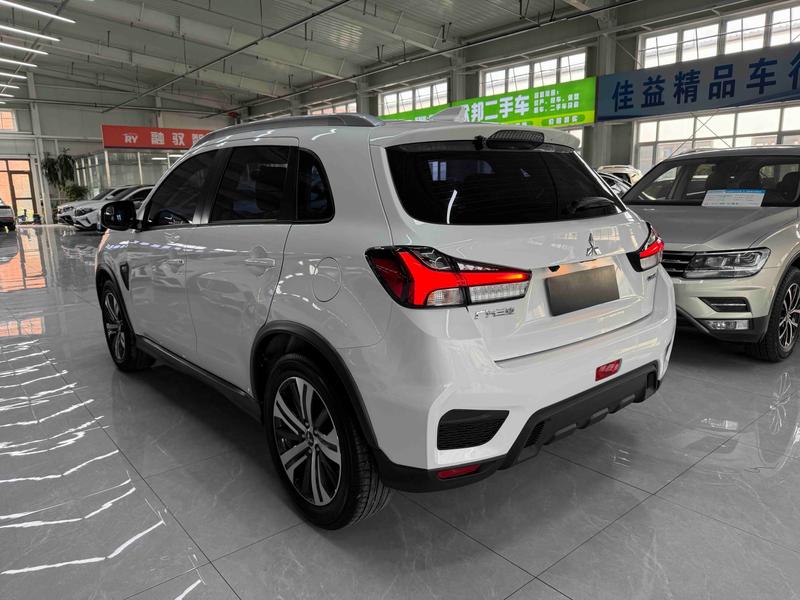 Mitsubishi ASX, 2023 — фото 4 из 12