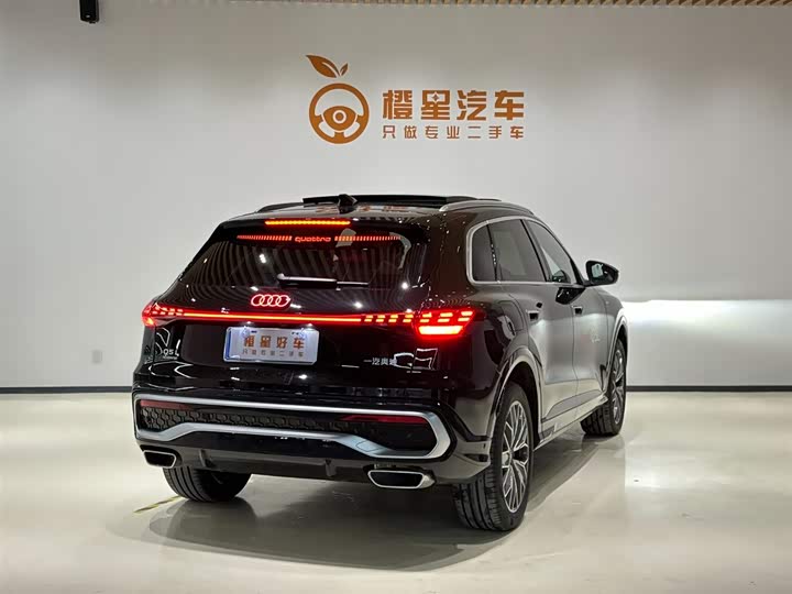 Audi Q5L, 2025 — фото 4 из 9