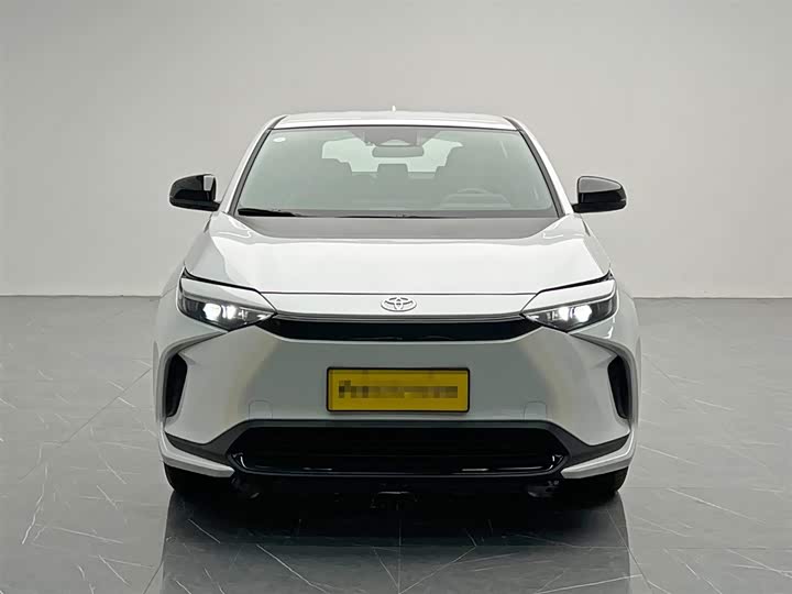 Toyota bZ4X Platinum, 2026 — фото 2 из 9