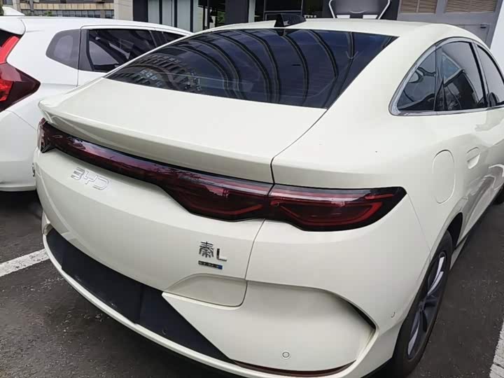 BYD Qin L, 2025 — фото 7 из 9