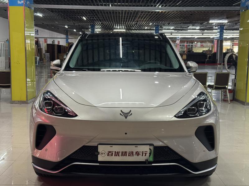 BAIC Arcfox Alpha T6, 2025 — фото 2 из 12
