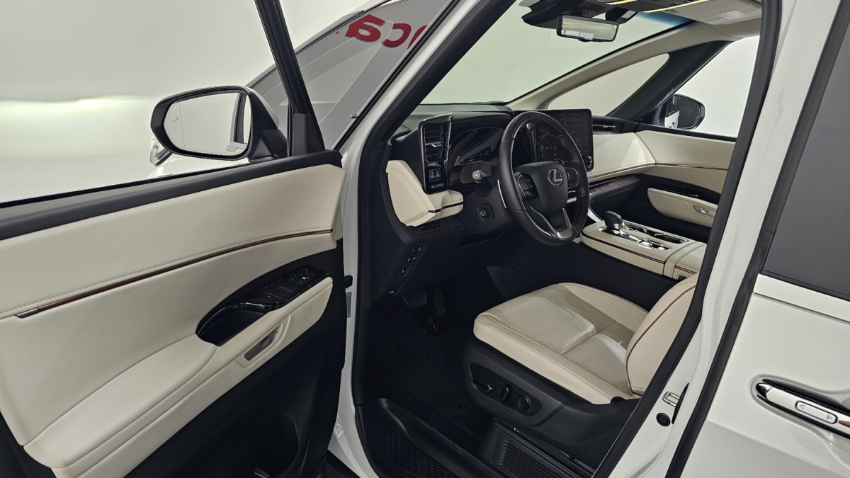 Lexus LM, 2024 — фото 9 из 12