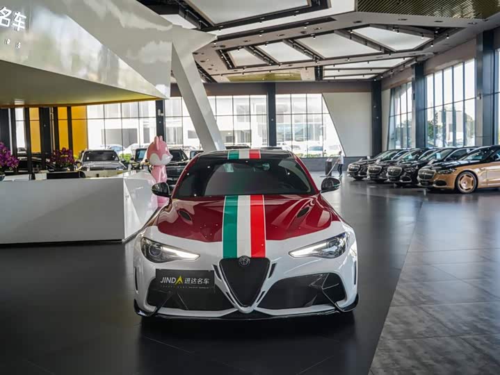 Alfa Romeo Giulia, 2022 — фото 3 из 9