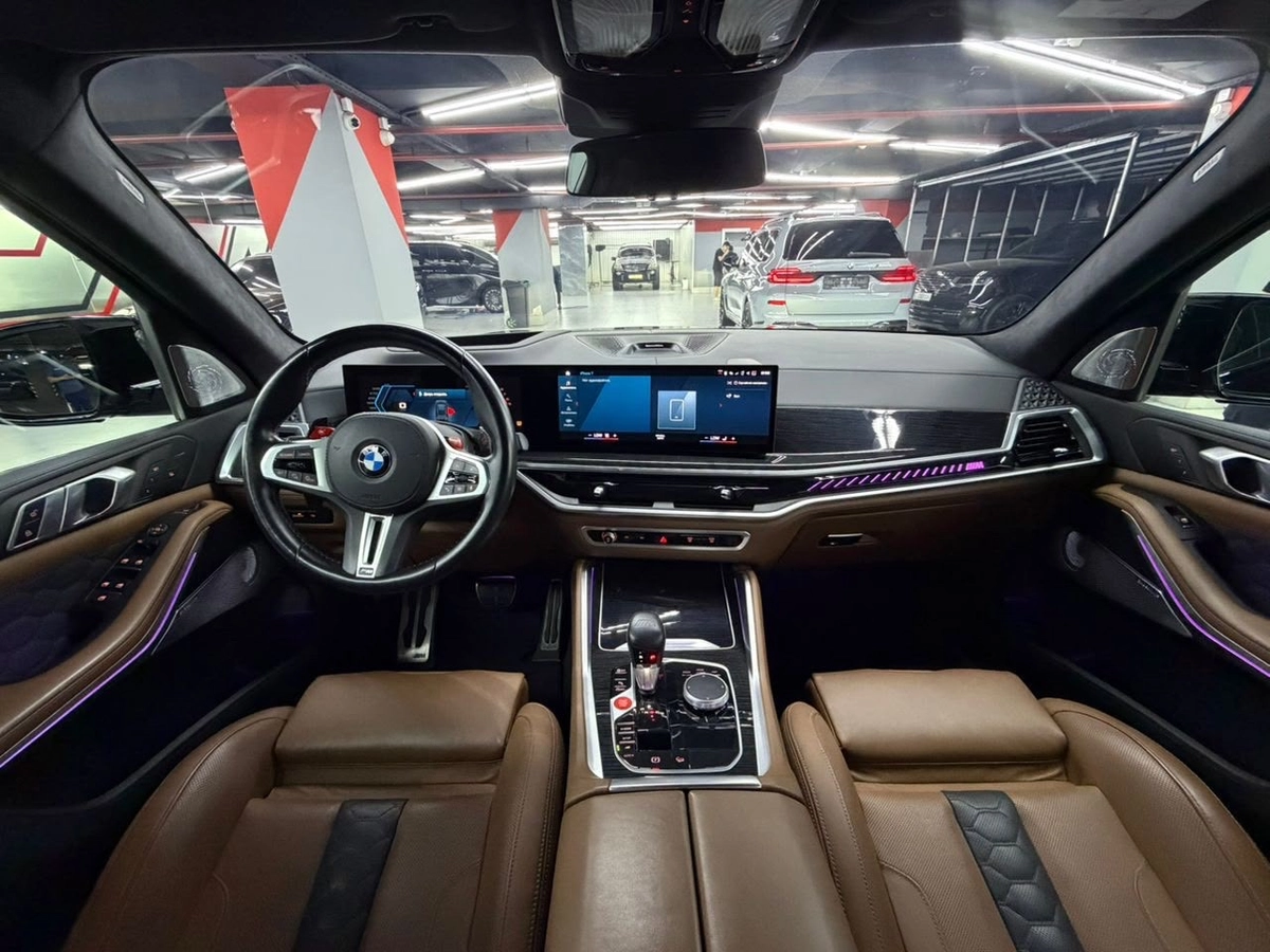 BMW X5 M, 2023 — фото 9 из 11