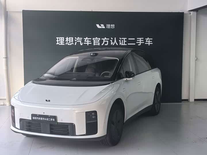 LiXiang i8, 2025 — купить в Туле под ключ