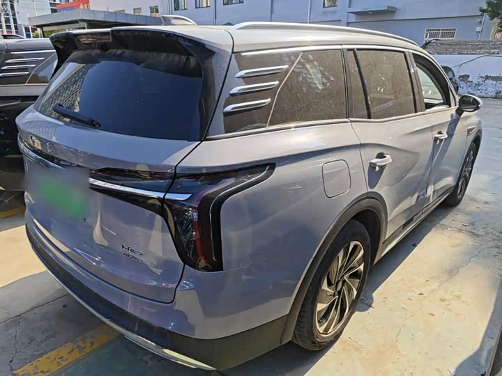 Hongqi HS7 Hybrid, 2024 — фото 7 из 9