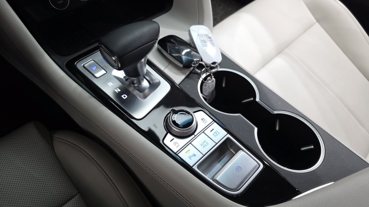 Genesis G70, 2023 — фото 9 из 12