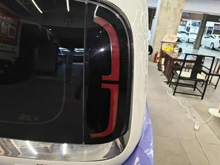 Baojun KiWi EV, 2024 — фото 8 из 9