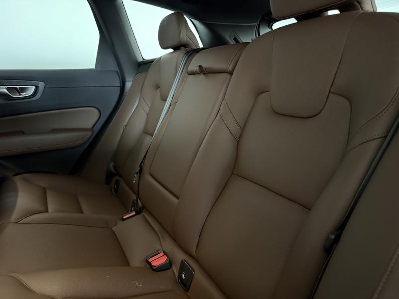 Volvo XC60, 2024 — фото 9 из 12