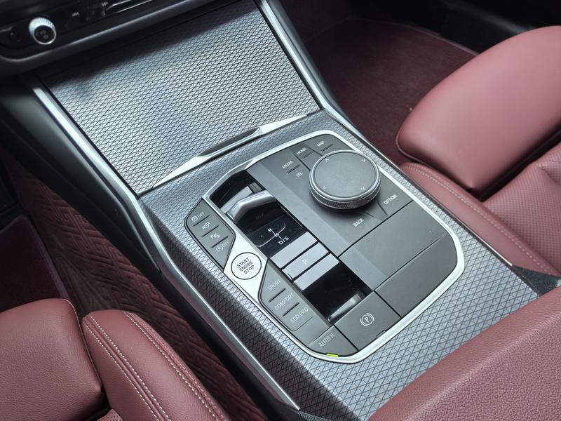 BMW 3 Series, 2024 — фото 8 из 12