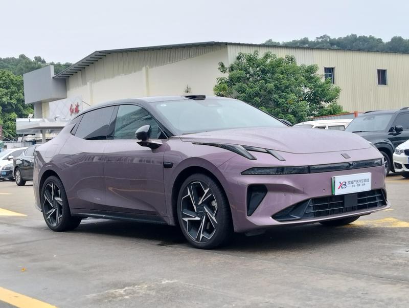 Lynk & Co 07 EM-P Hybrid, 2025 — фото 3 из 12