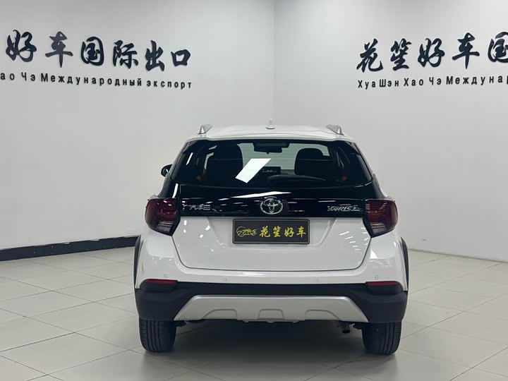 Toyota Yaris L Hatchback, 2022 — фото 6 из 9
