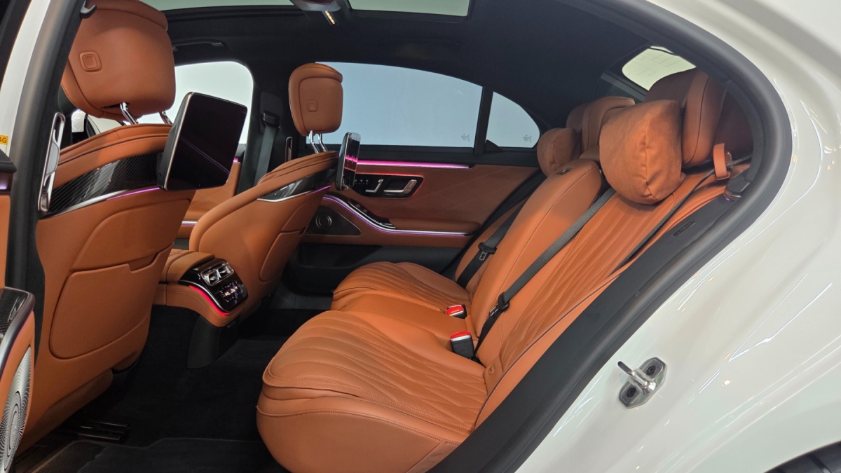 Mercedes-Benz E-Class, 2025 — фото 12 из 12