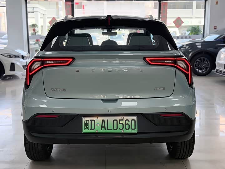 Geely Geometry E Firefly, 2024 — фото 5 из 9