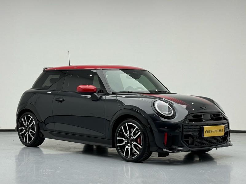 Mini Mini JCW, 2024 — фото 3 из 12