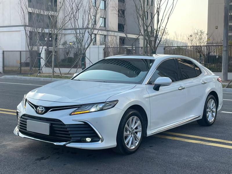 Toyota Camry, 2023 — купить в Уфе под ключ
