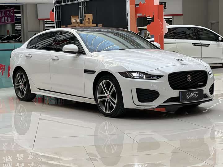 Jaguar XE L, 2022 — фото 6 из 9