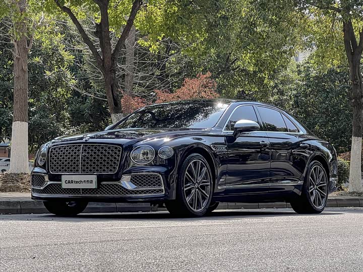 Bentley Flying Spur Hybrid, 2022 — купить в Калуге под ключ