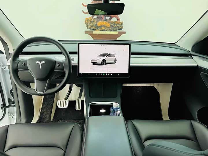 Tesla Model Y, 2023 — фото 8 из 9