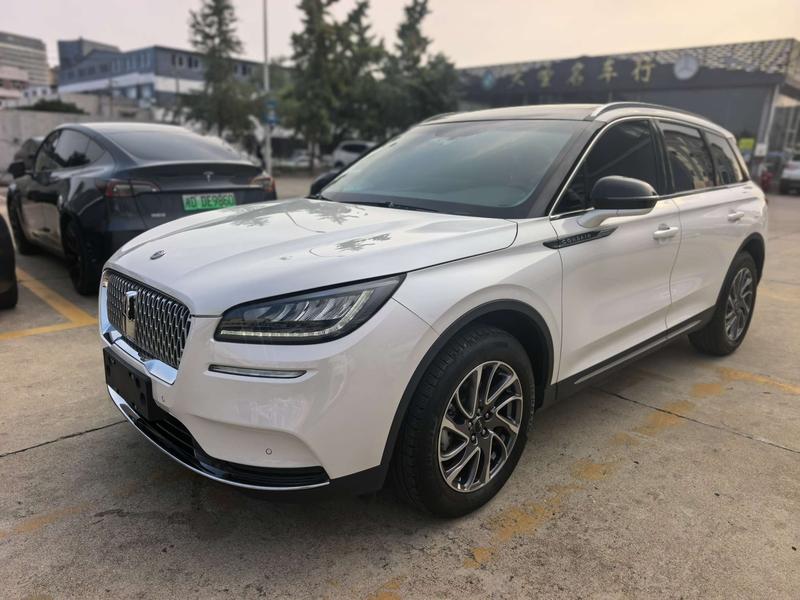 Lincoln Corsair, 2022 — купить в Брянске под ключ